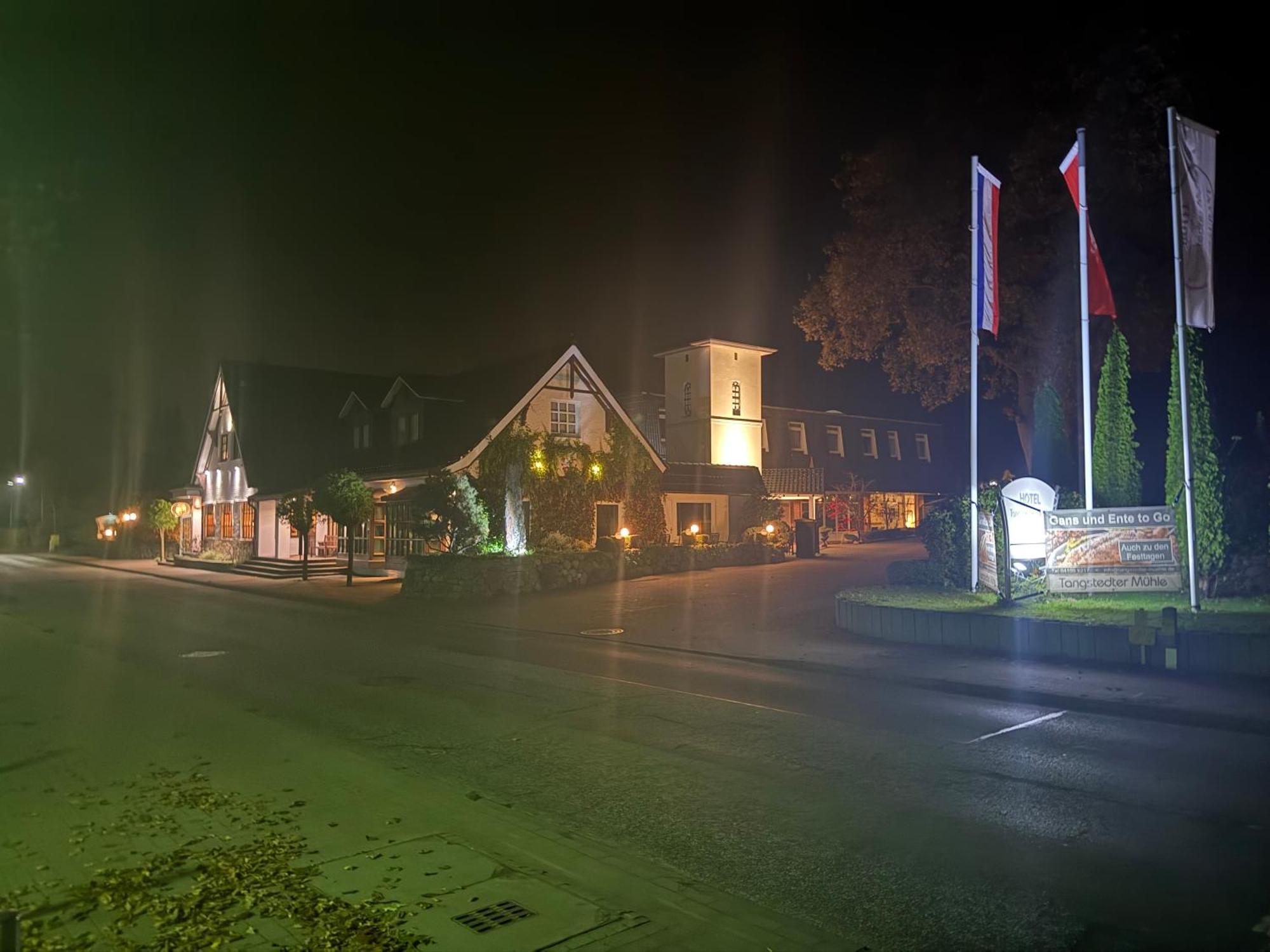 Tangstedter Muehle Hotel Exterior photo